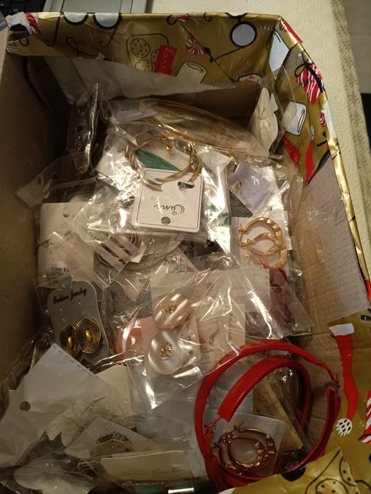 Bijuteria barata NOVOS