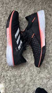 Кросівки Adidas SL20