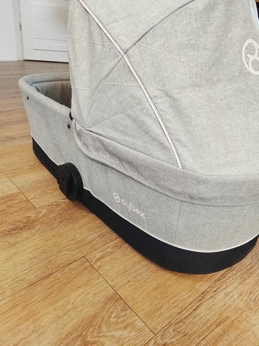 Gondola do wózka Cybex plus żagiel przeciwsłoneczny Jukki