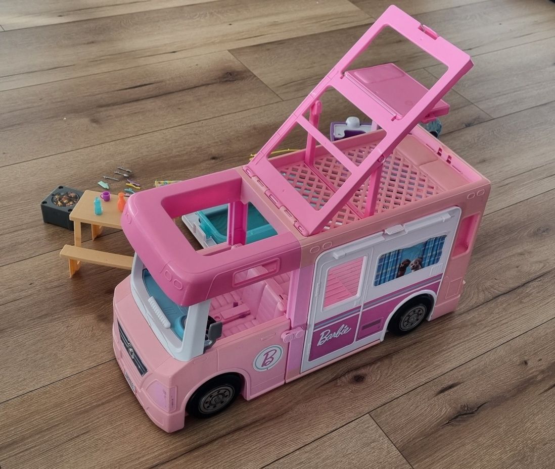 Barbie Kamper 3w1