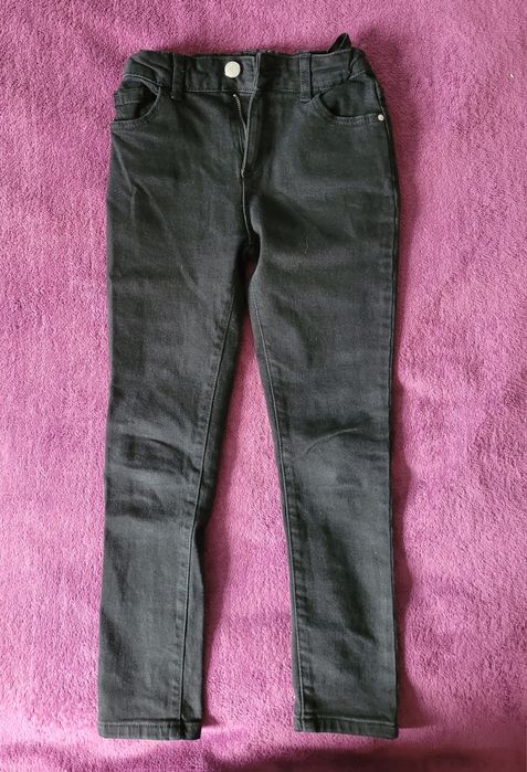 Klasyczne dżinsy dla dziewczynek