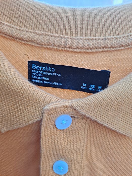 Pólo T-shirt- Bershka - M