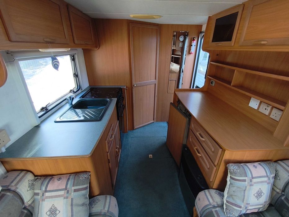 PRZYCZEPA Kempingowa Avondale Dart LUX m ROK 2004 Mover