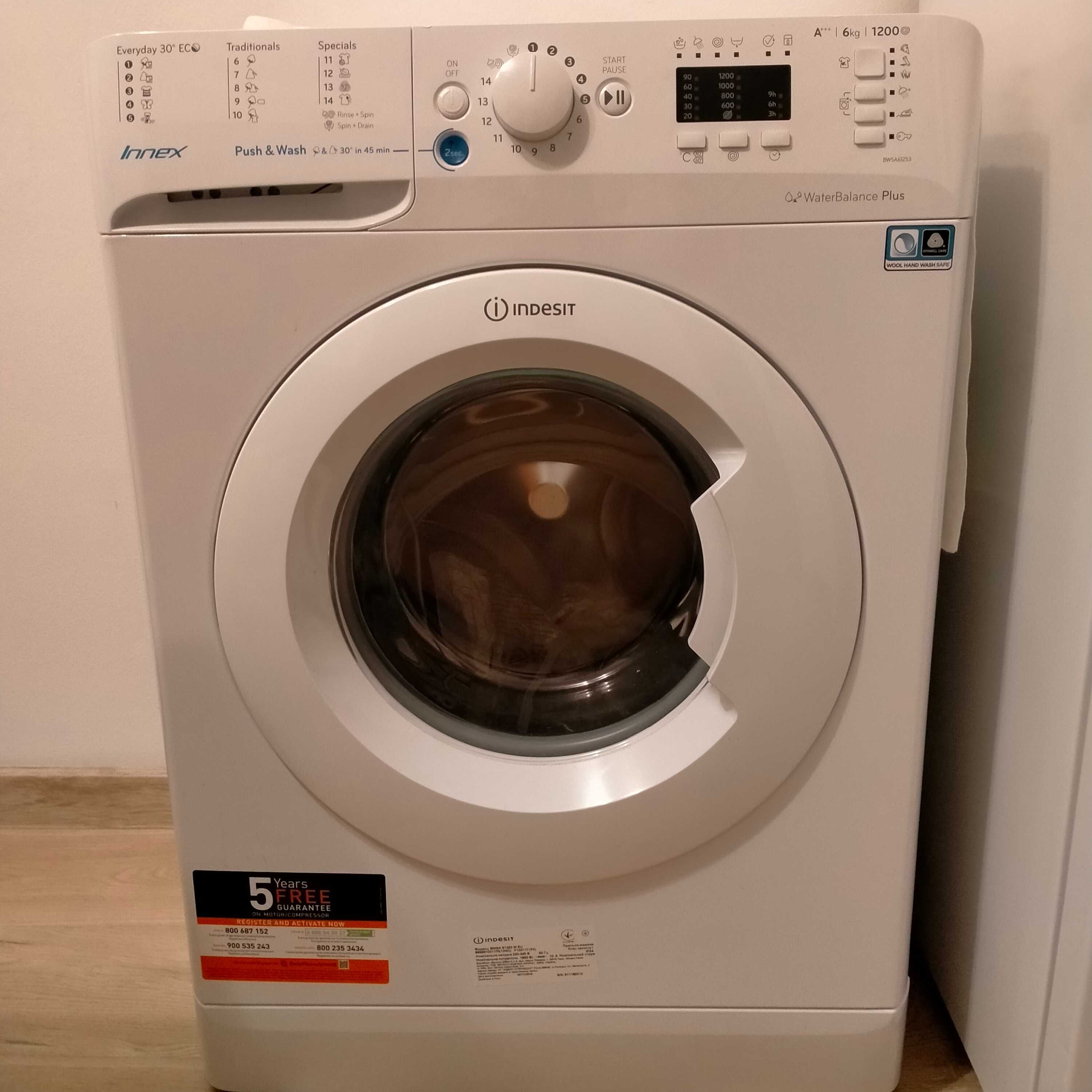 Pralka automatyczna Indesit. BWSA 61253 W EU