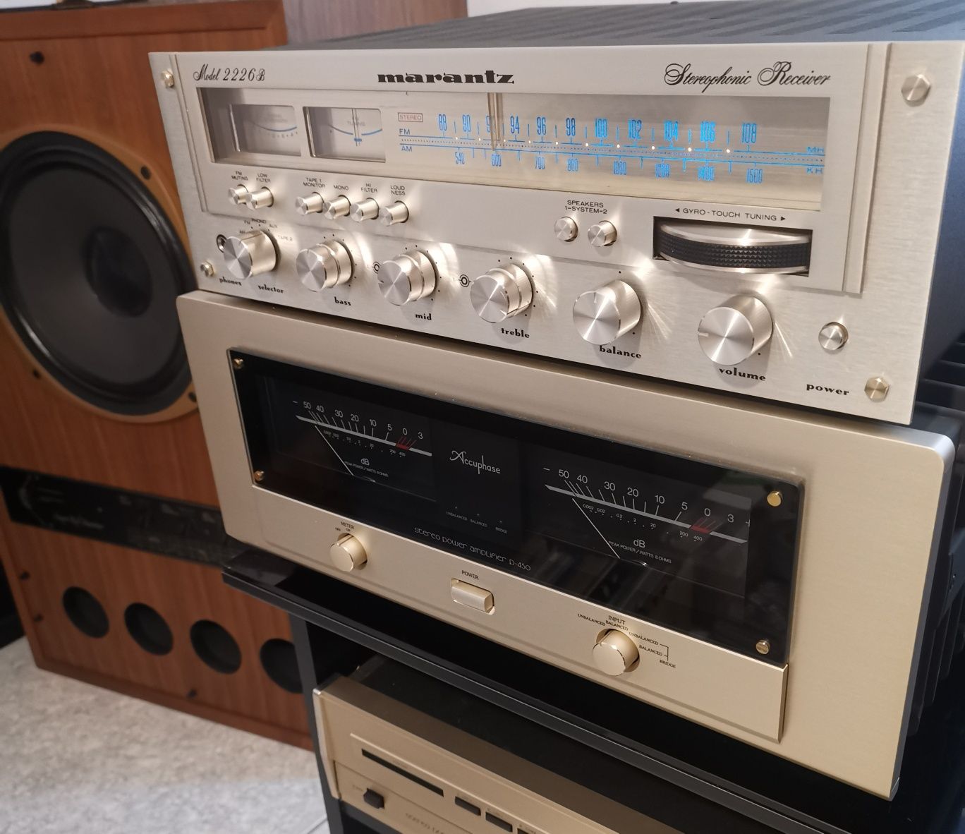 Marantz 2226 B. Stan top