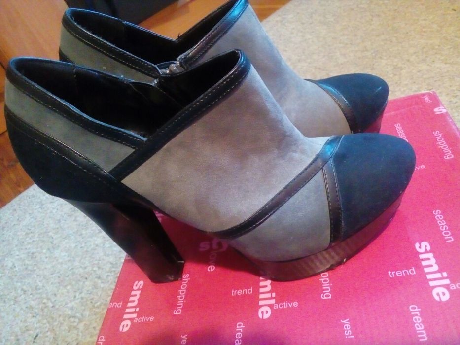 Buty Centro. Stylowe Botki na obcasie rozmiar 38