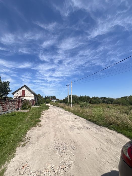 Продаж шикарної ділянки в дуже класному місці Квасилів (Ільпінь)