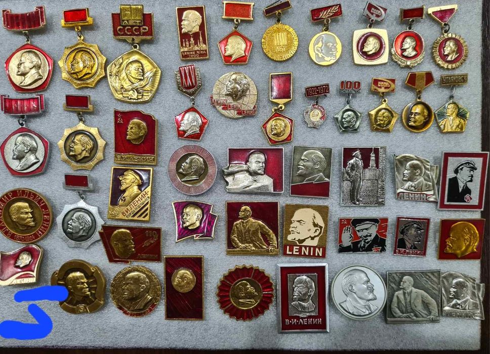 Знаки. Слава советской армии.N 100