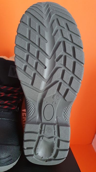 Buty robocze ze stalowym podnoskiem zimowe rozmiar 41