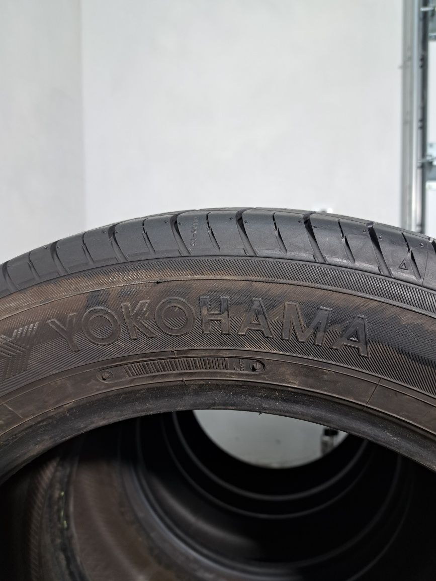 Шини колеса 225 55 R18 YOKOHAMA BluEarth E70 резина покришки Літо