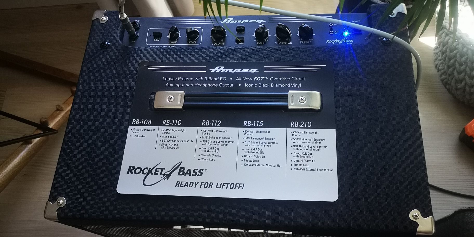 Ampeg Rocket Bass 210