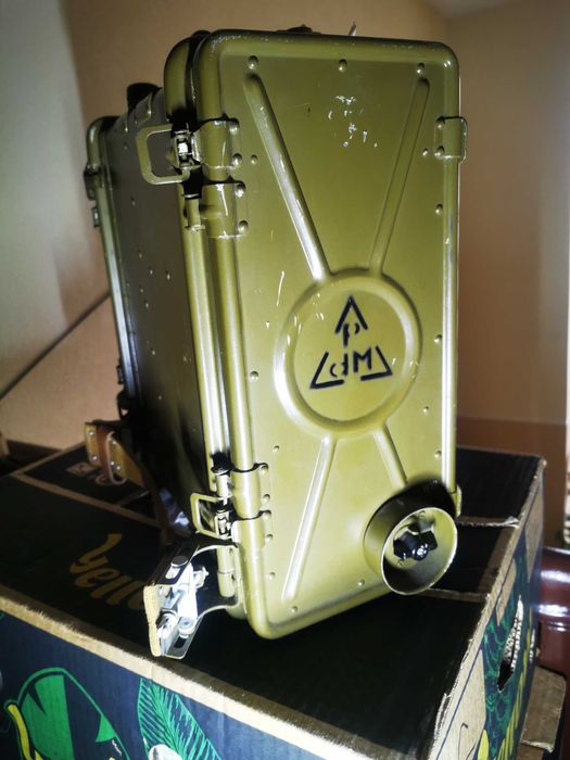 Radiostacja wojskowa UKF R-105dM