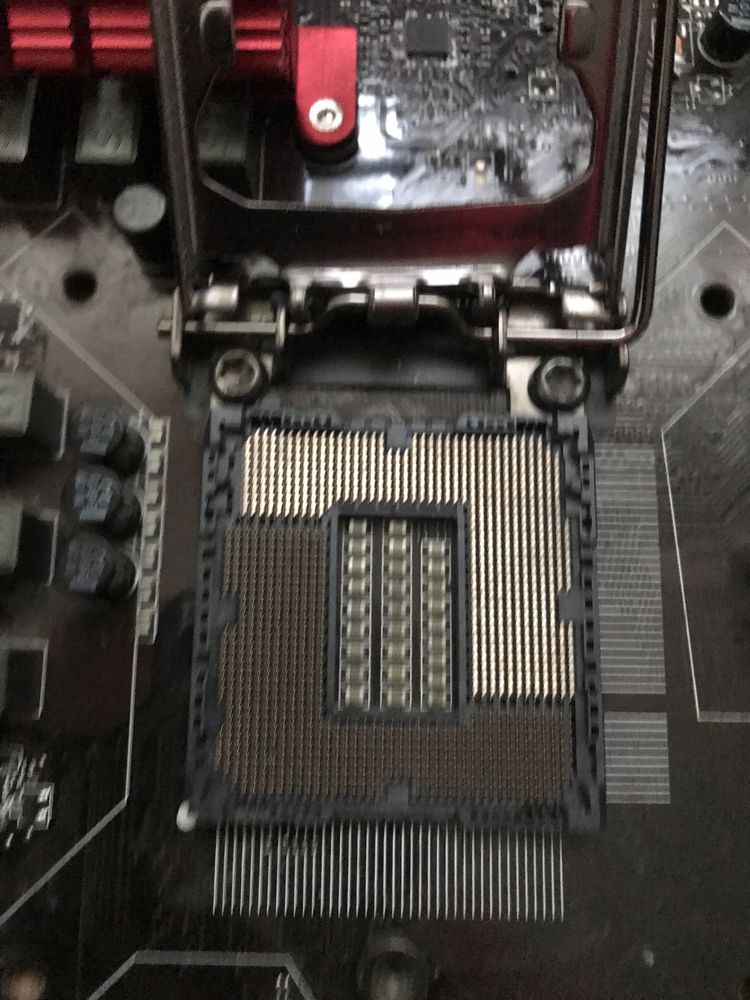 НЕ працююча  материнська плата MSI Z87 Gaming