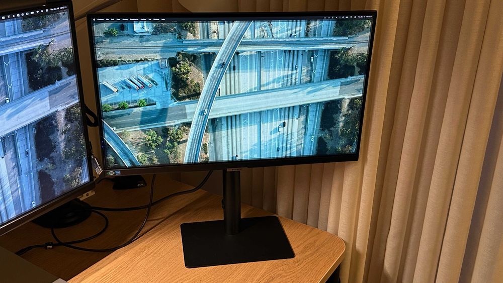 Monitor Samsung 24" 2K IPS (QHD) com USB-C e Hub USB - LS24A600UCUXEN