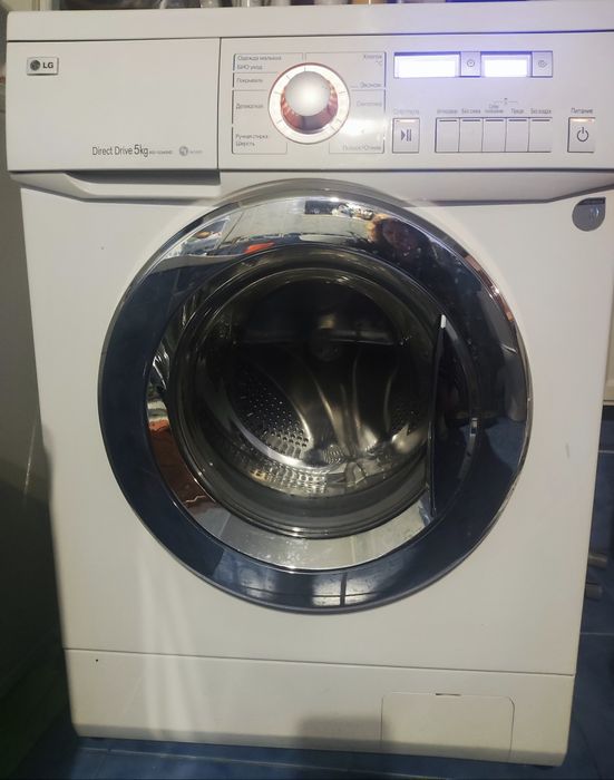 Продам інверторну пральну (стиральную) машину LG у відмінному стані