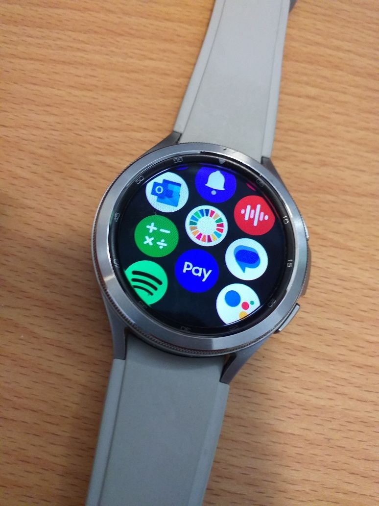 Smartwatch SAMSUNG Galaxy Watch 4 Classic 46mm LTE E-Sim C/Novo