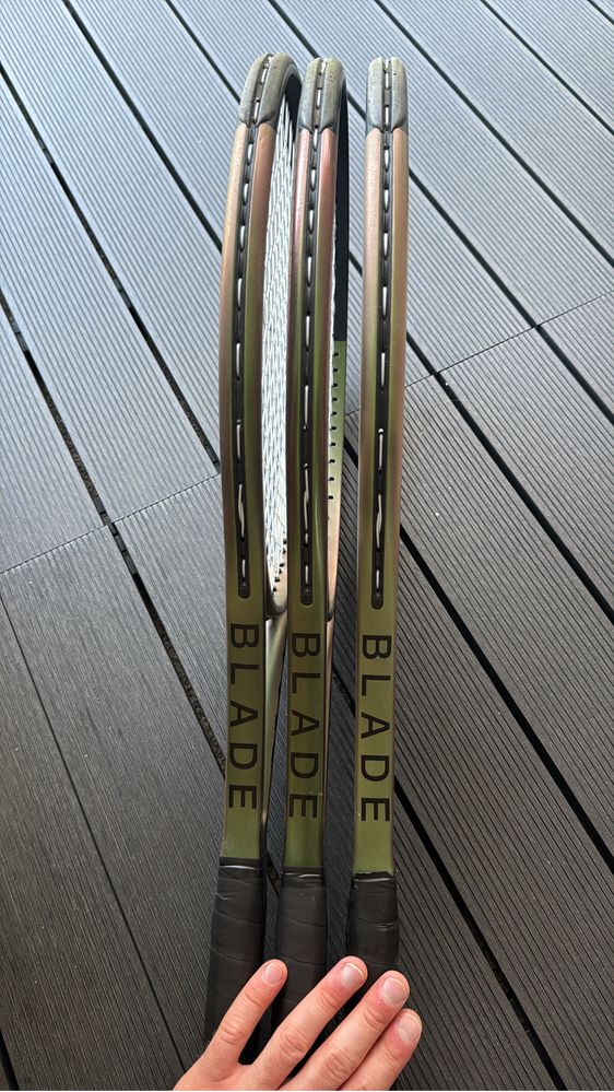 3 raquetes Wilson blade 104 V8