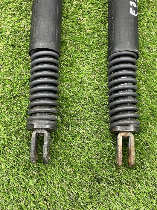 Стойки багажника BMW E39 Універсал Код:1108
