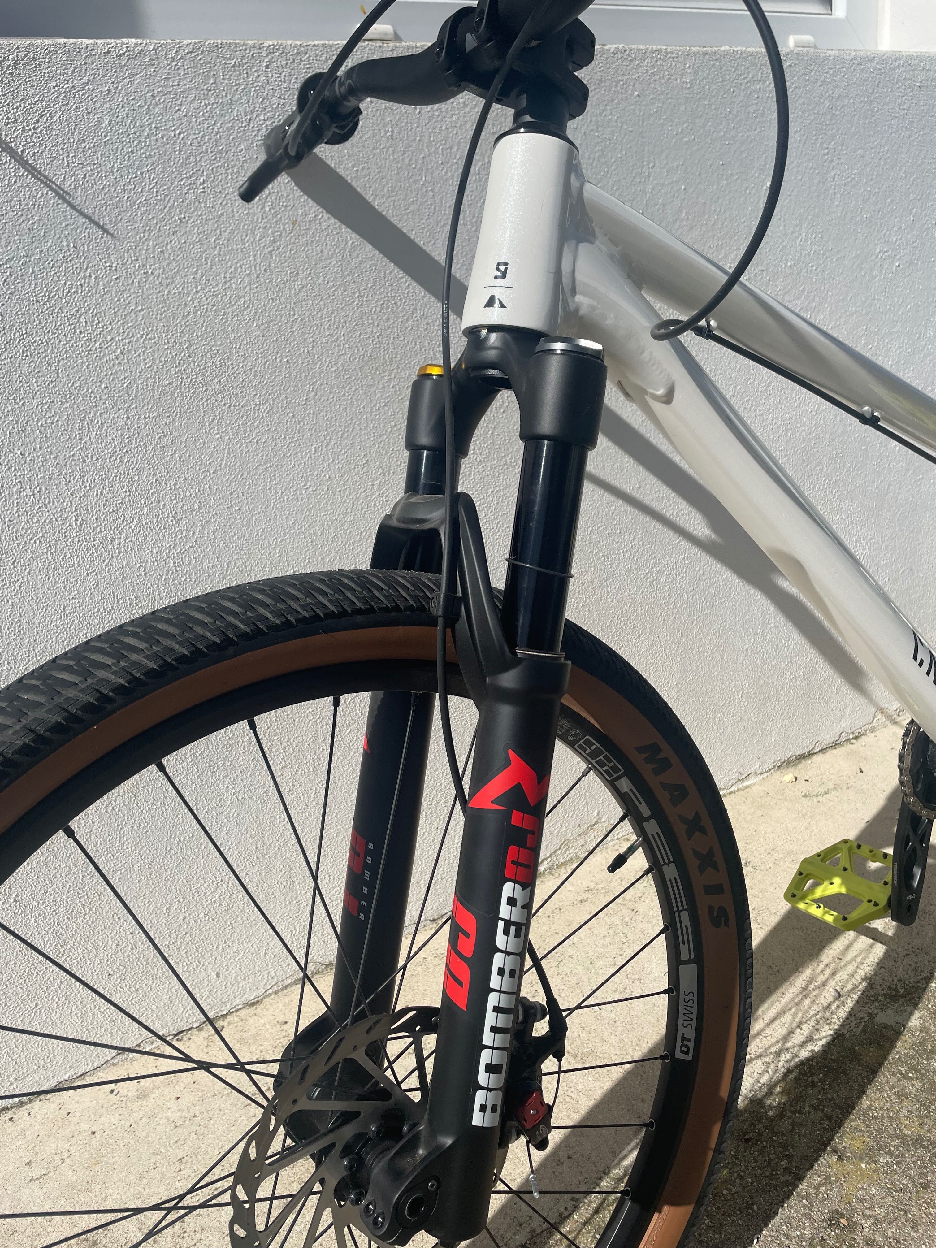 Bicicleta CANYON Stitched 360 Pro Nineyard (como nova)