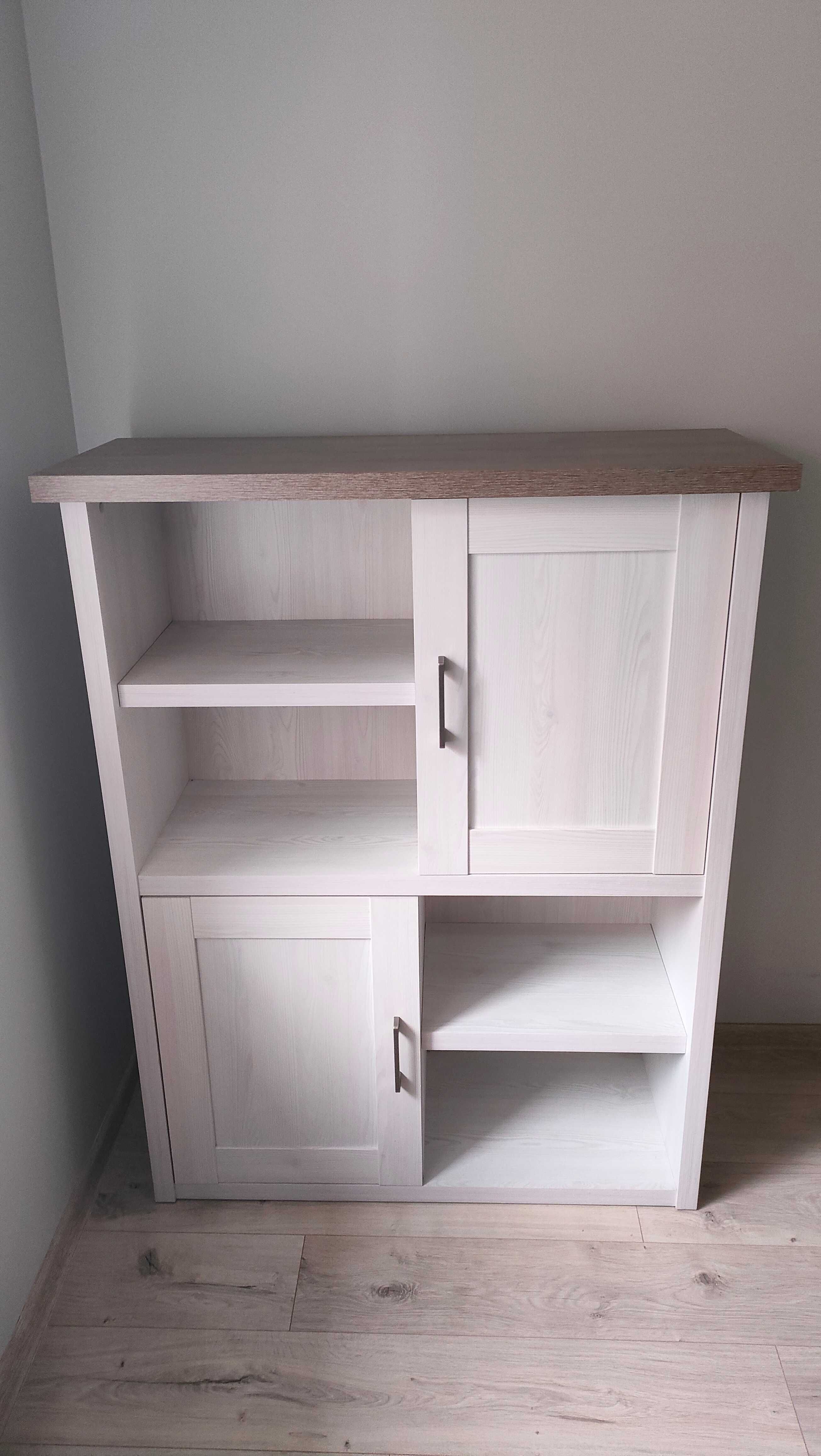 Regał 106 cm z 2 drzwiami i 4 półkami - modrzew jasny