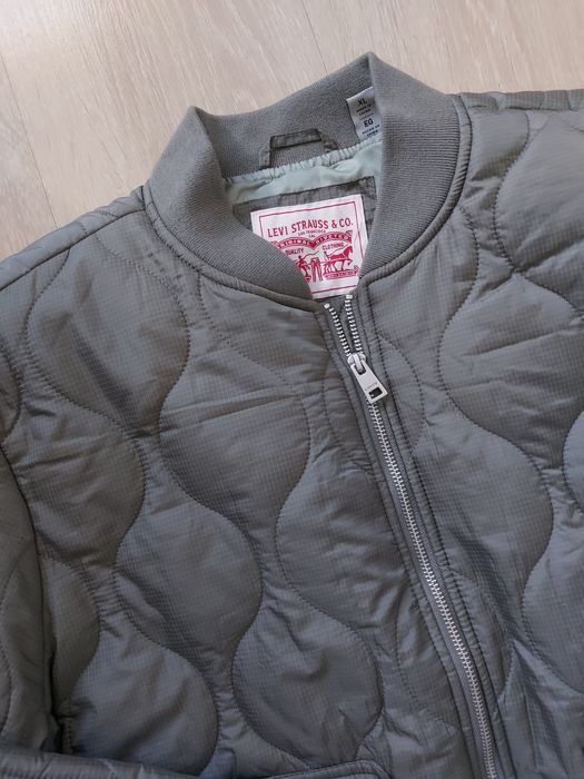 Levis xl  L нова куртка