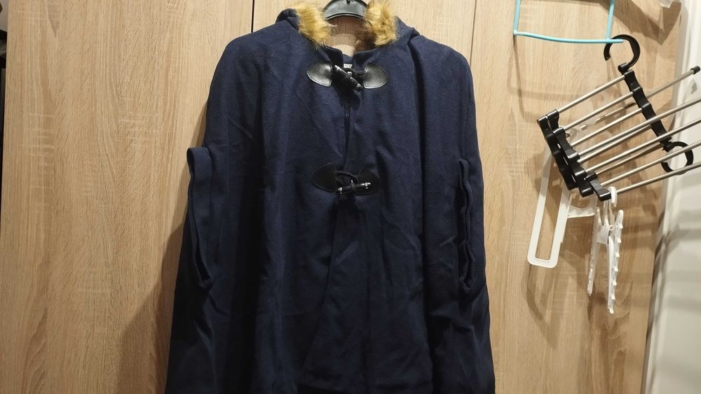 Capa casaco com capuz