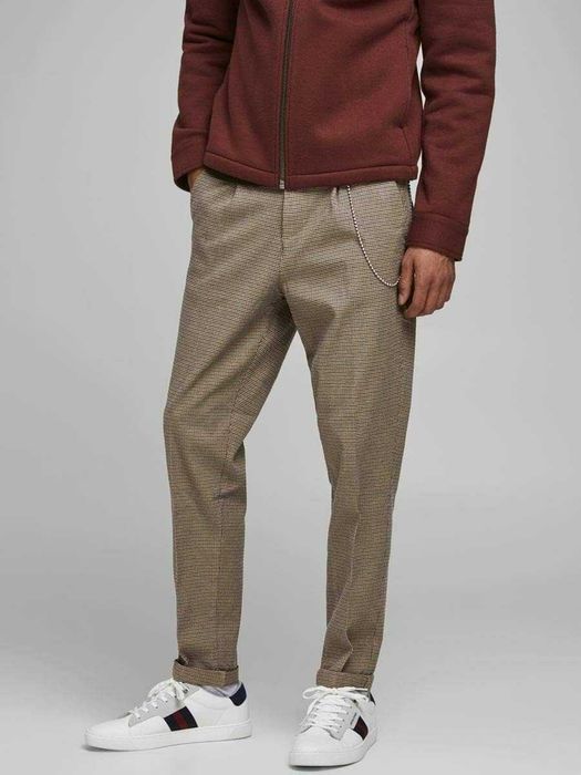 Мужские хлопковые брюки чинос jack & jones tapered fit chino серые