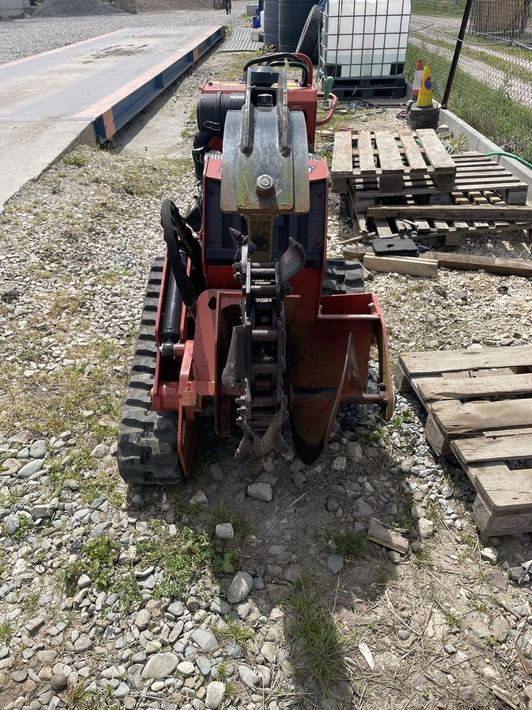 Ditch Witch c24X