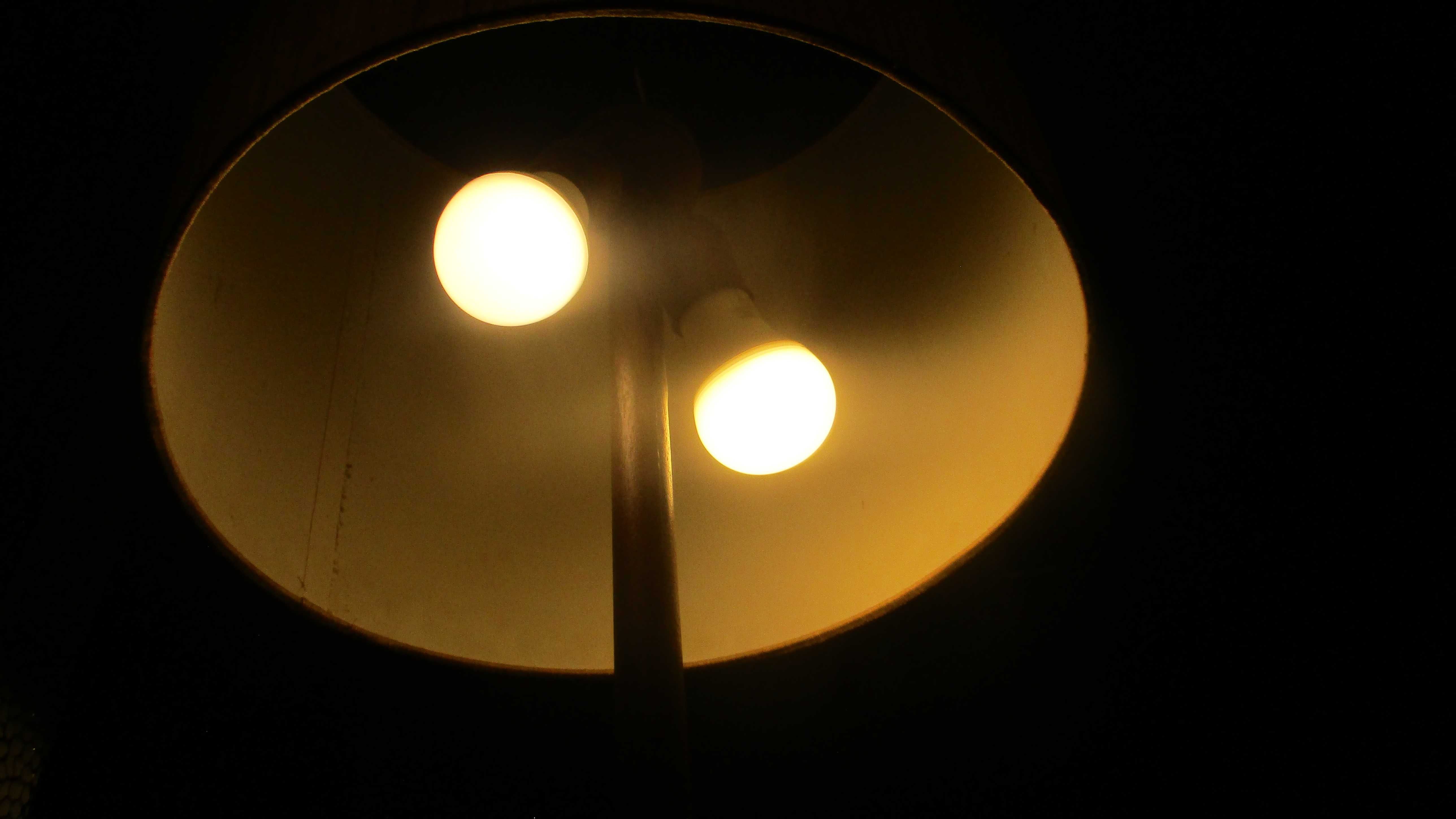 lampa podłogowa retro
