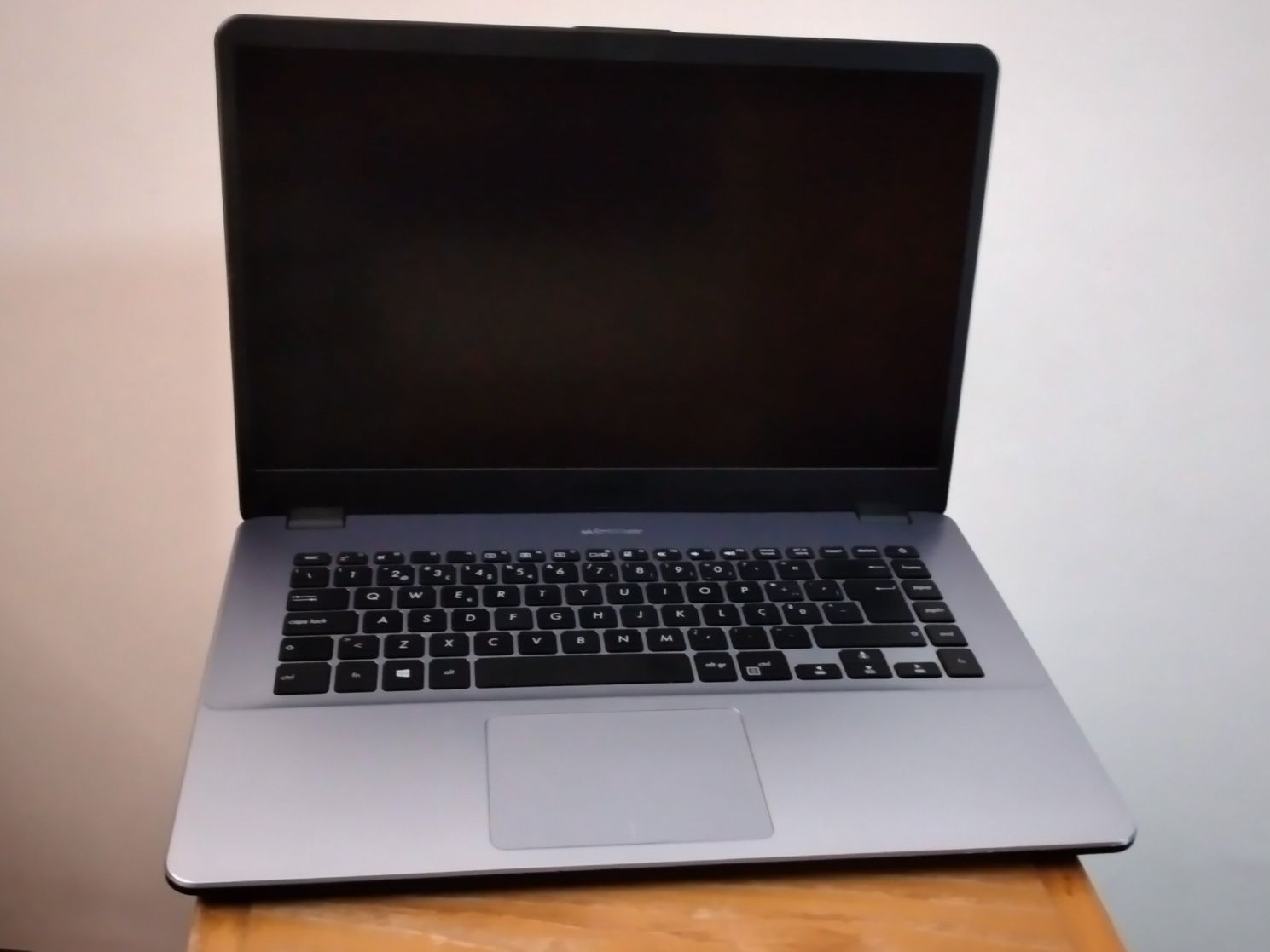 Portátil Asus 15.6"