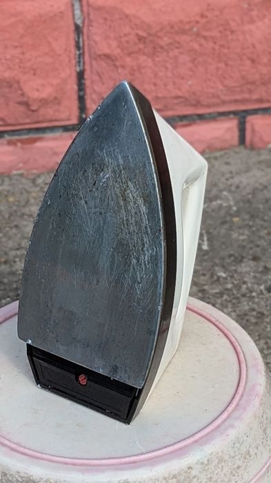 Праска утюг domotek