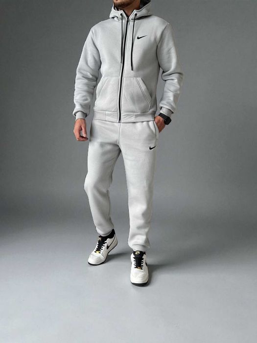 Зимовий чоловічий спортивний костюм Nike світло-сірий