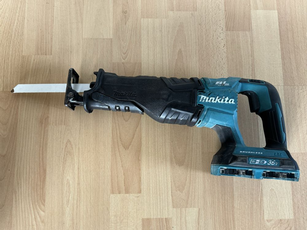 Makita piła szablasta 36V