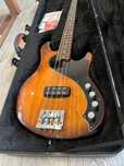 Fender American Deluxe Dimension bass 4H