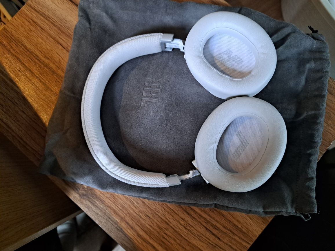 Jbl live 770 nc białe