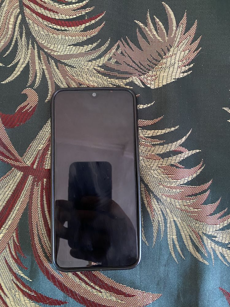 Продам телефон xiаomi redmi not8 3/32