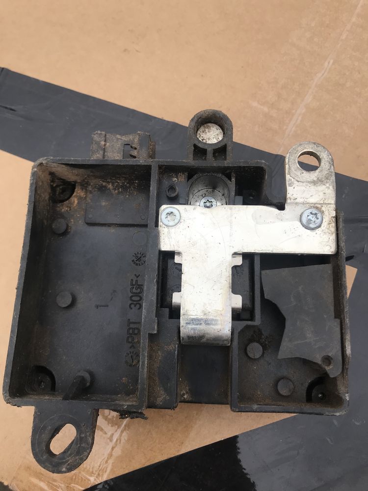 Блок управления ДВС Модуль аккумулятора Mercedes W211 A2115402745