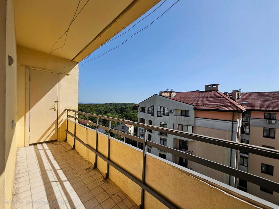 Продаж 4 кімнатної квартири, вулиця Медової Печери, цегла
