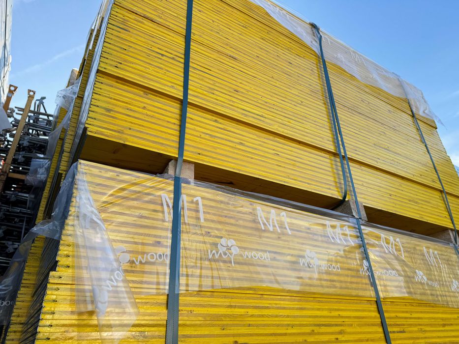 Płyta szalunkowa świerkowa trójwarstwowa okuta premium