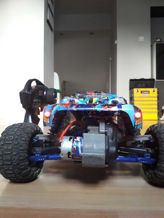 Model rc traxxas rustler 2wd tuning