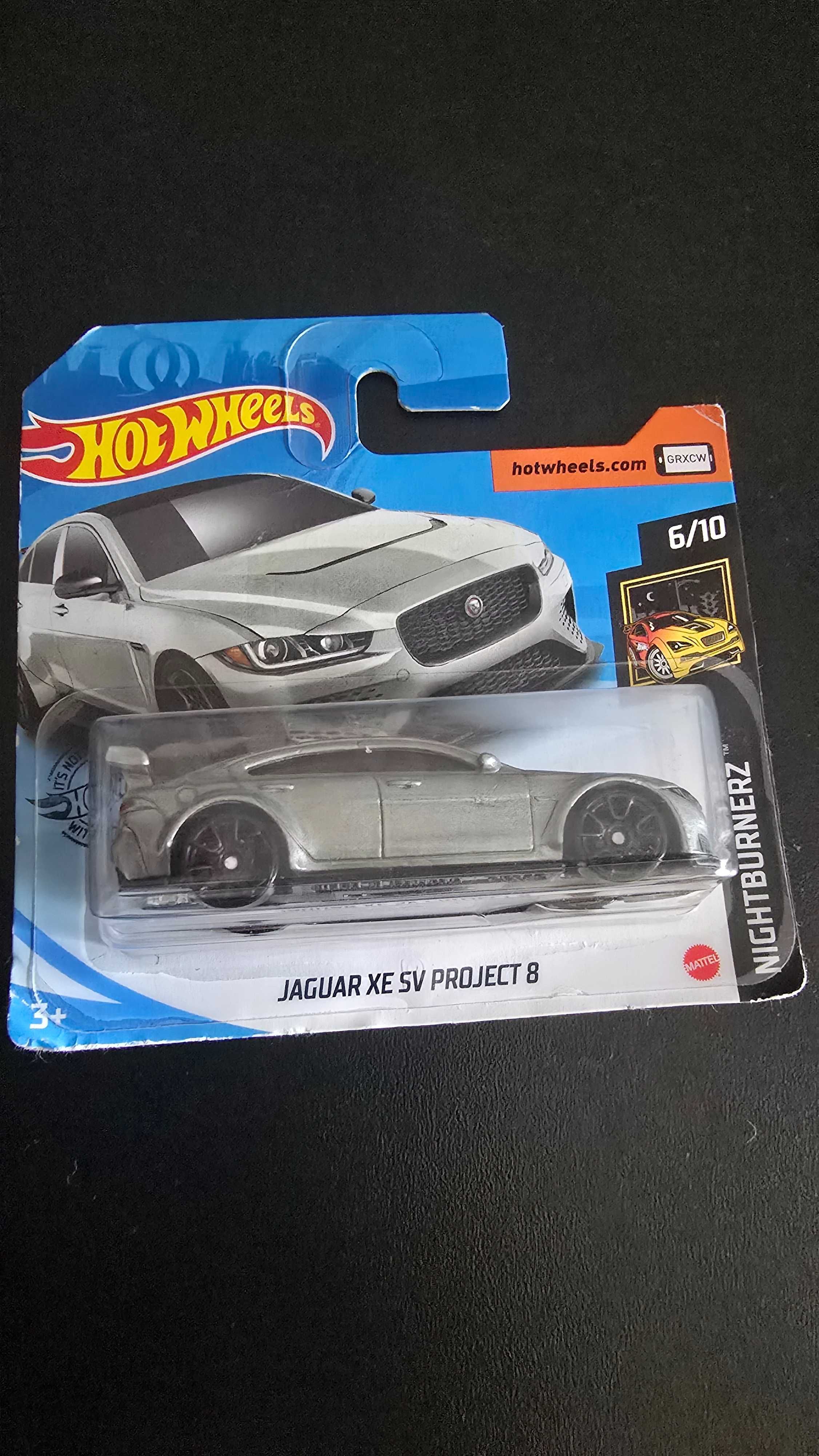 Hot wheels Jaguar xe sv project 8