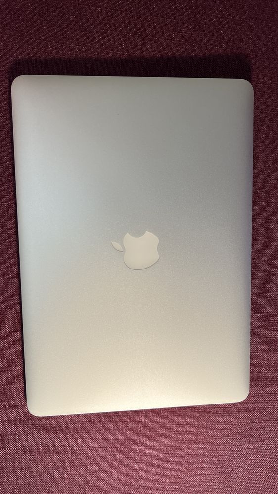 Унікальний ідеальний стан. Macbook air 8Gb/128Gb core I5 1,6 GHz