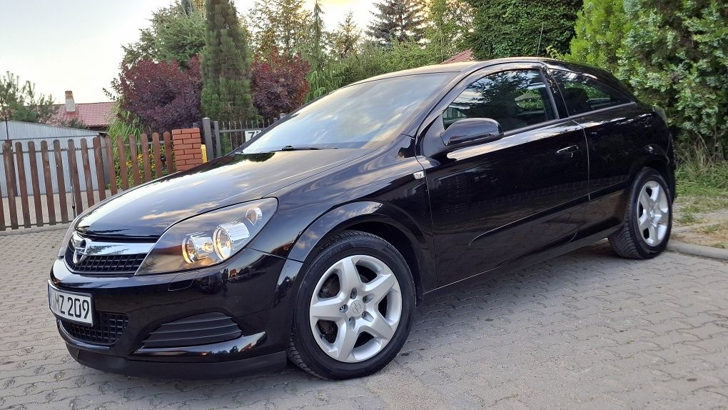 Śliczna Astra GTC z Niemiec z Opłatami