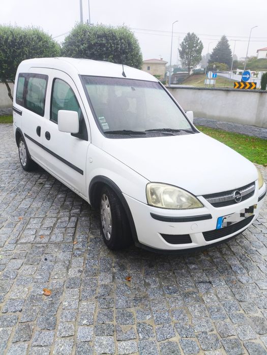 Opel combo tour 1.3cdti 5 lugares