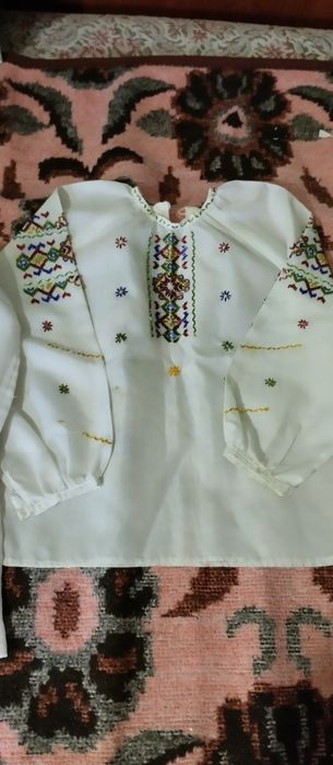 Вишиті блузки дитячі