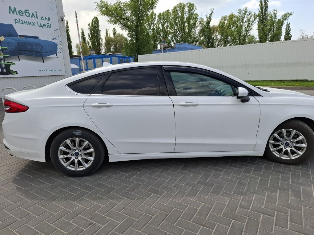 Ford Fusion 2016