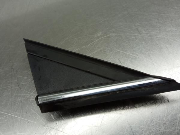 Friso pára-choques frente direito SEAT Ibiza V (KJ1)