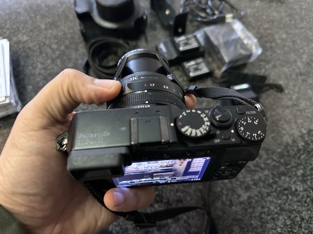 Panasonic lumix lx100 com acessorios