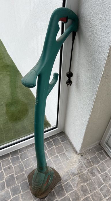 Aparador de relva fortalecido para escalracho