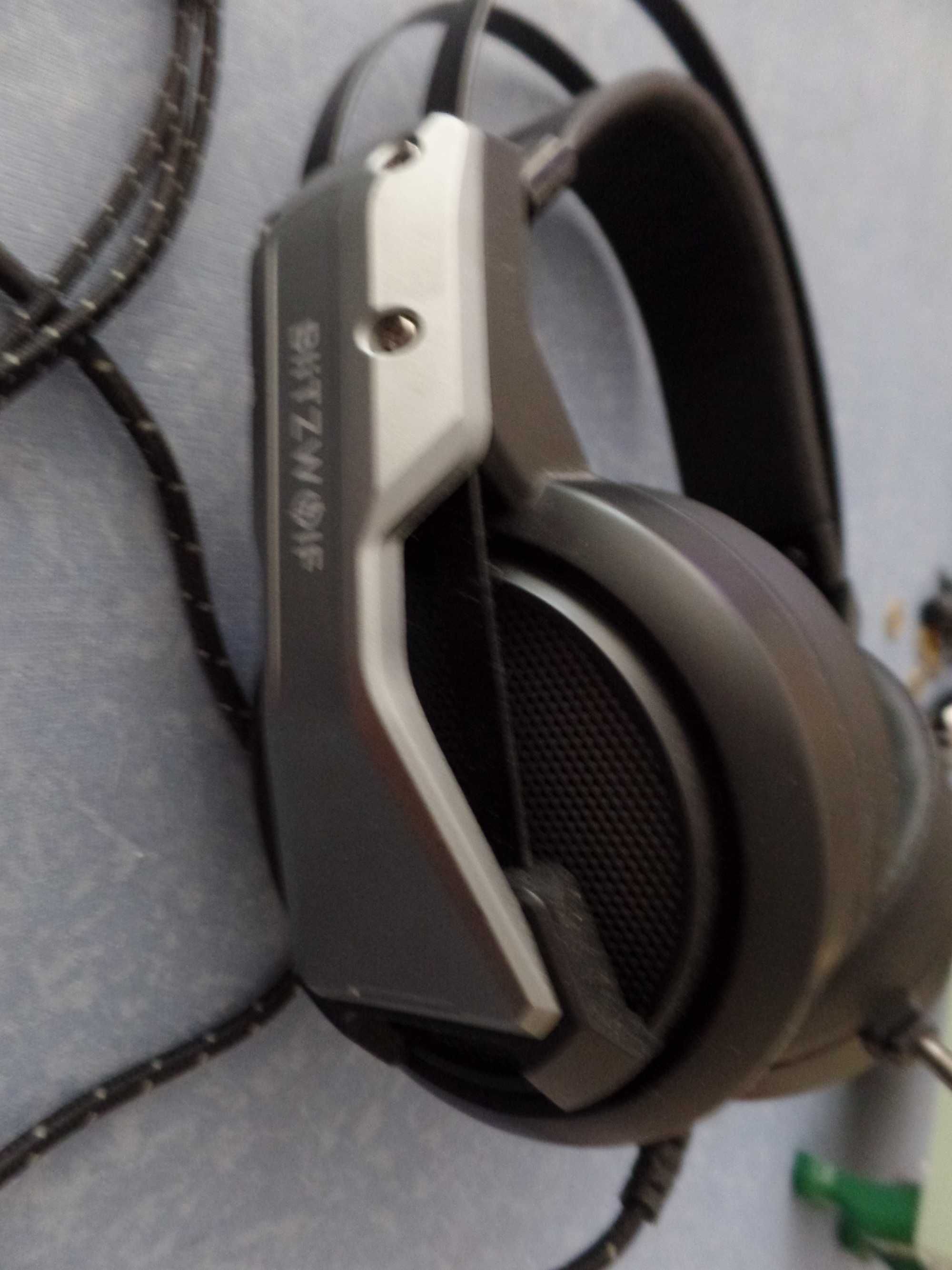 Auscultador BlitzWolf Headset Gaming RGB BW-GH1 (818)